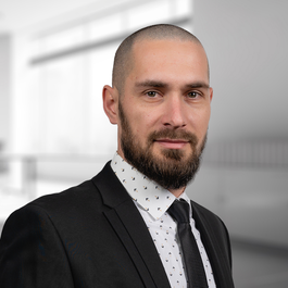 Антон Пустовалов 