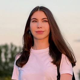 Елена Яновская 