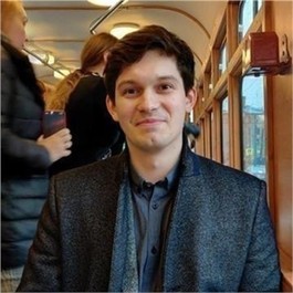 Владислав Маслов 